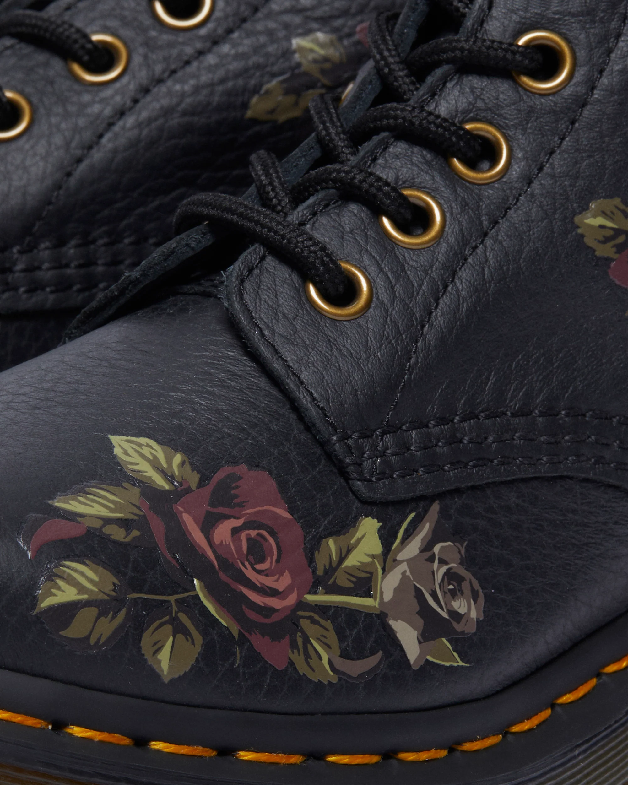 1460 Decayed Roses Black - Image 2