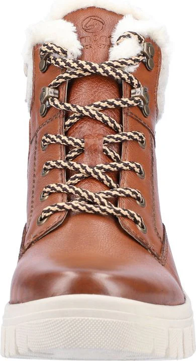 Tan Hiker - Image 4