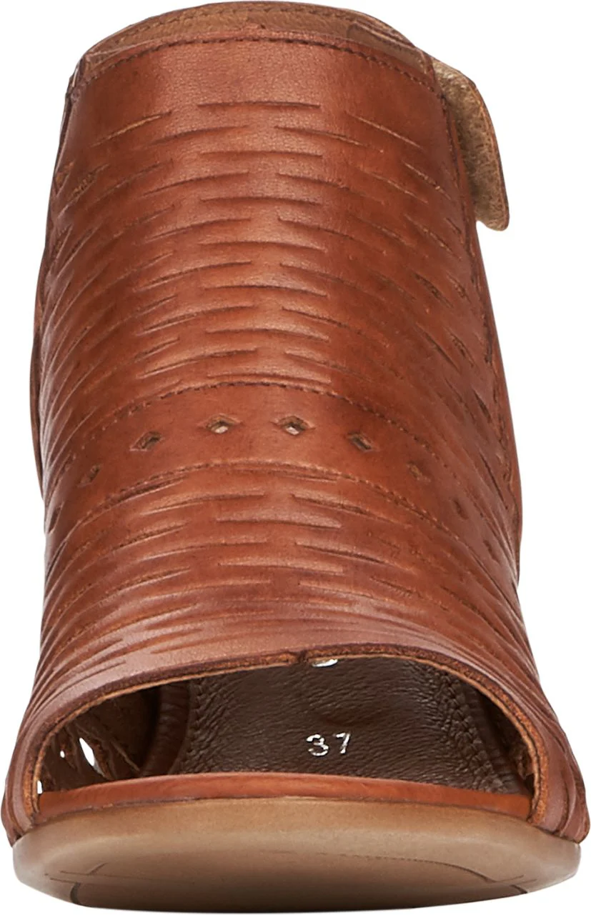 Tan Perforated Sandal Backstrap - Image 4