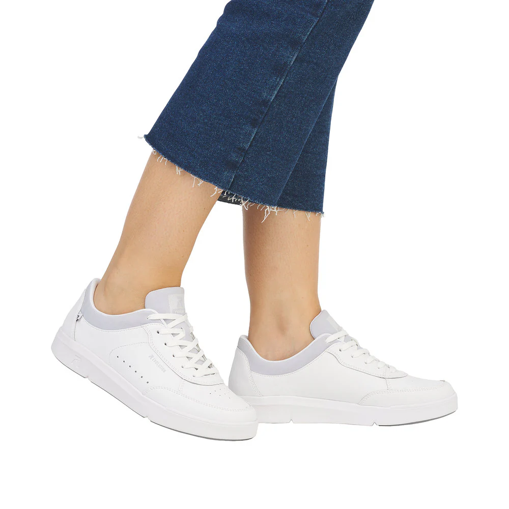 White Lace Up - Image 8